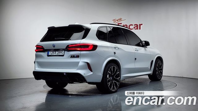 BMW X5M 2023 — photo 2
