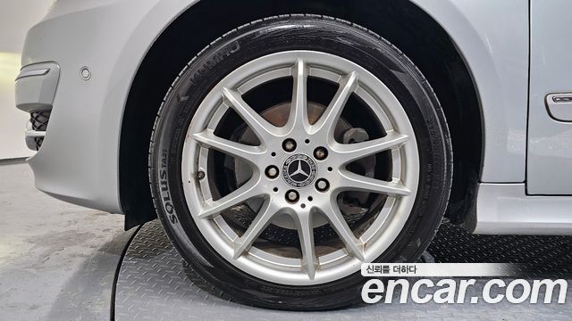 Mercedes-Benz B-Class 2009 — photo 5