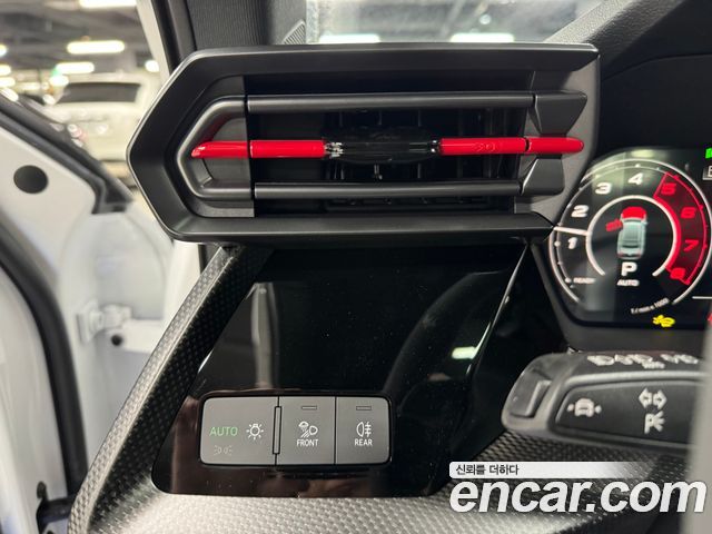 Audi RS3 2025 — photo 9