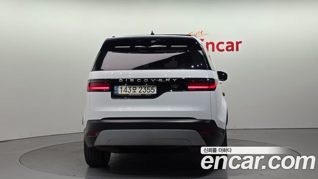 Land Rover Discovery 2023 — photo 4