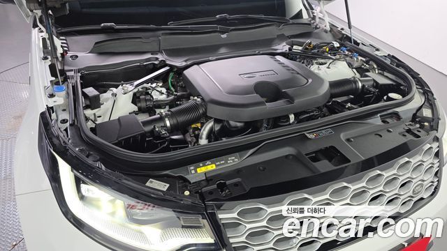 Land Rover Discovery 2023 — photo 6