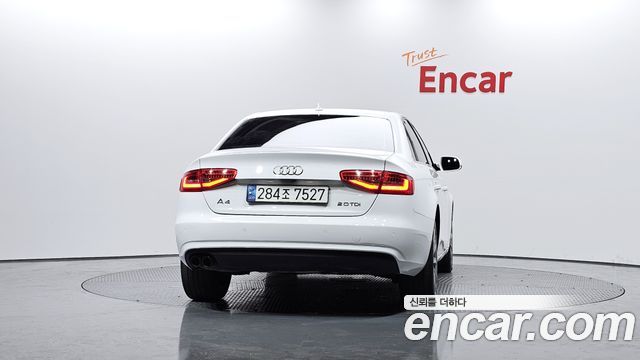 Audi A4 2014 — photo 4
