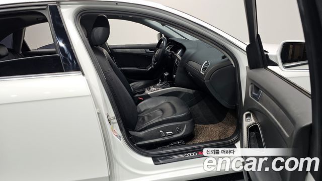 Audi A4 2014 — photo 11