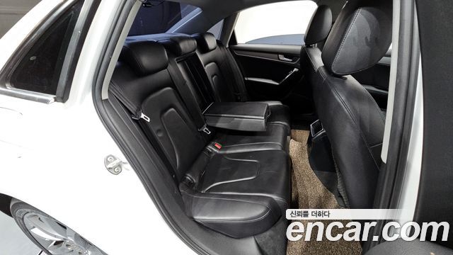 Audi A4 2014 — photo 12