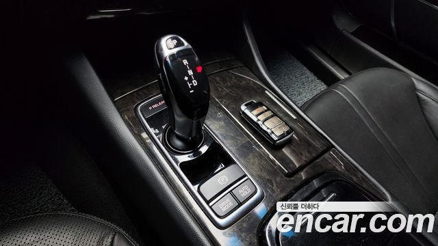 Kia K9 2017 — photo 9