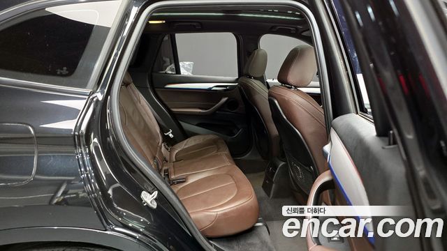 BMW X1 2021 — photo 12