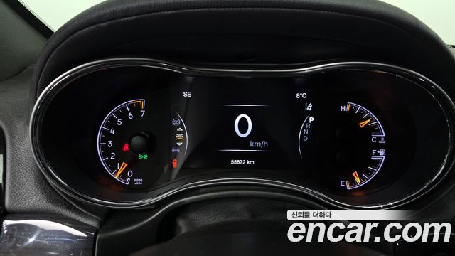 Jeep Cherokee 2019 — photo 8