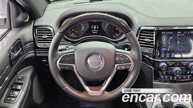 Jeep Cherokee 2019 — photo 13
