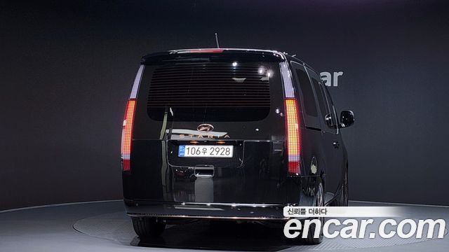 Hyundai Staria 2022 — photo 4