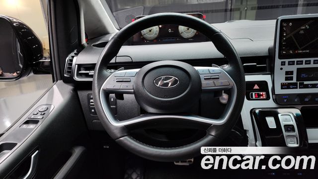 Hyundai Staria 2022 — photo 13
