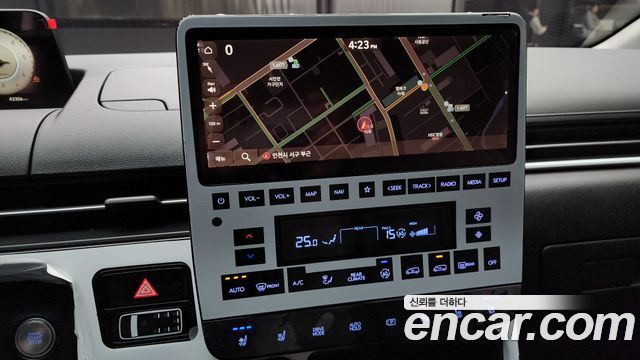 Hyundai Staria 2022 — photo 14