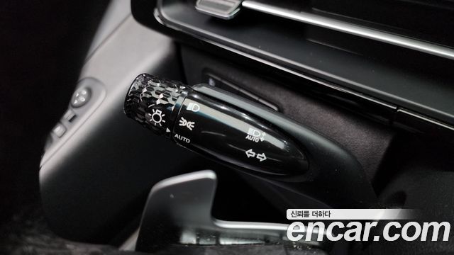 Hyundai Staria 2022 — photo 18