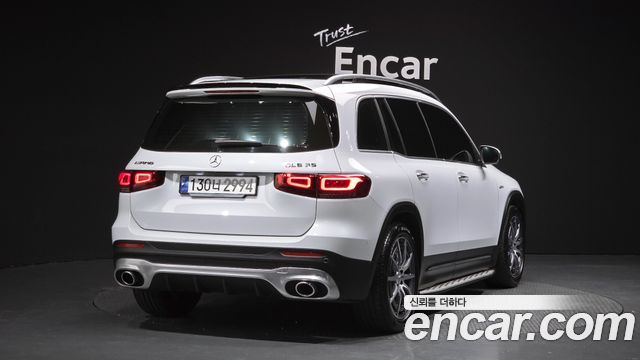 Mercedes-Benz GLB-Class 2023 — photo 2
