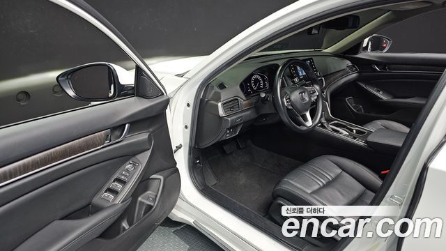 Honda Accord 2021 — photo 11