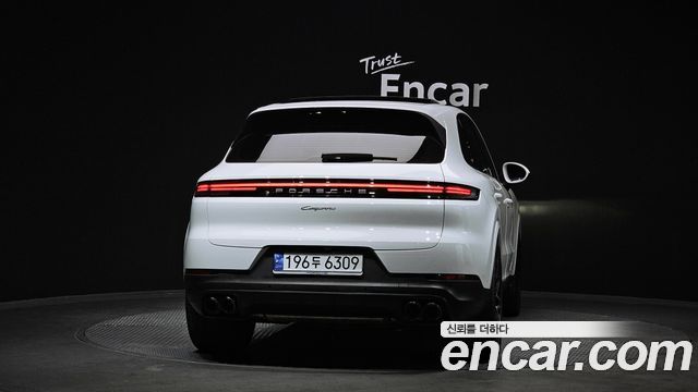Porsche Cayenne 2024 — photo 4