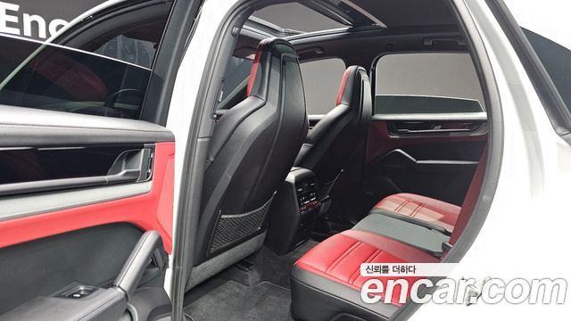 Porsche Cayenne 2024 — photo 12