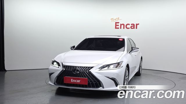 Lexus ES 2023 — photo 3