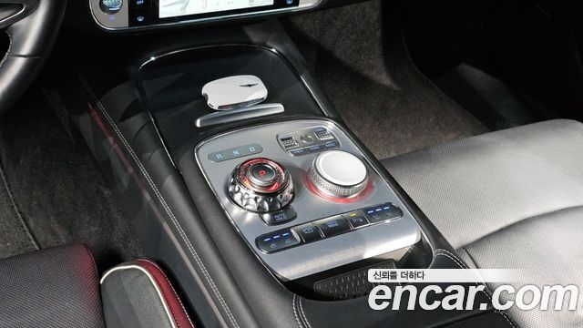 Genesis G90 2022 — photo 8