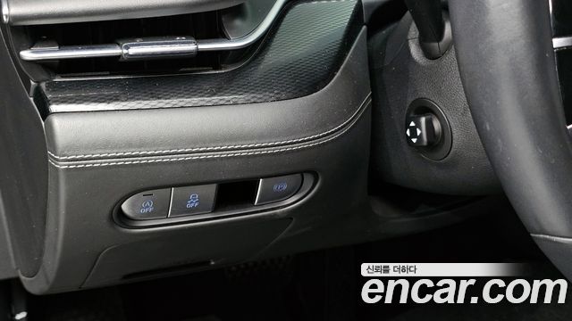 Genesis G90 2022 — photo 15