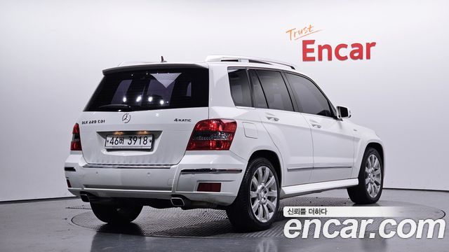 Mercedes-Benz GLK-Class 2010 — photo 2