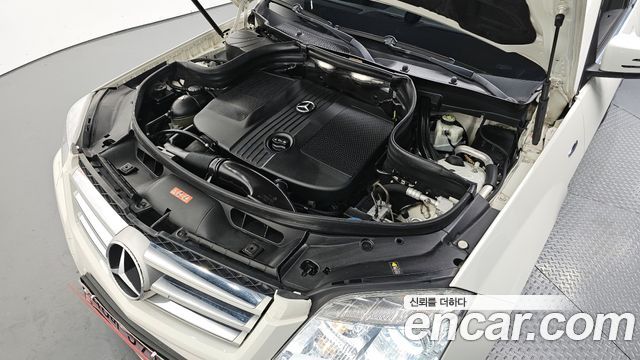 Mercedes-Benz GLK-Class 2010 — photo 6
