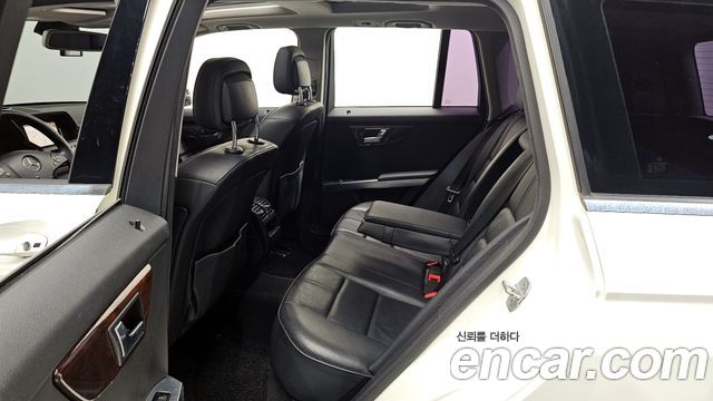 Mercedes-Benz GLK-Class 2010 — photo 12
