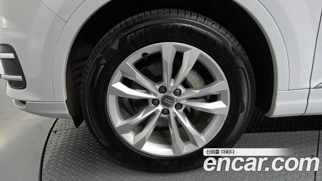 Audi Q7 2019 — photo 5