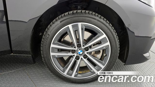 BMW 2-Series 2023 — photo 5