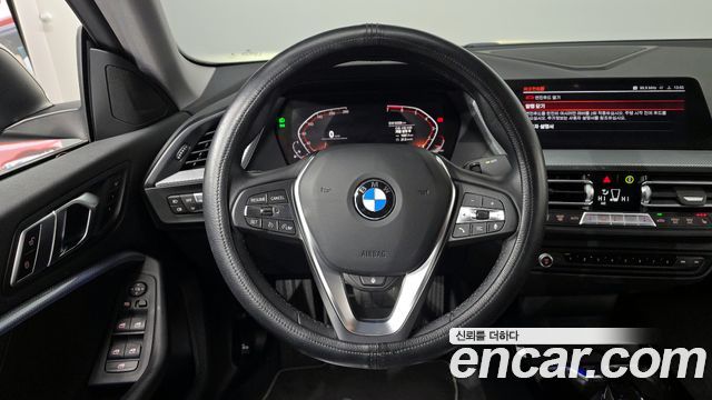 BMW 2-Series 2023 — photo 13