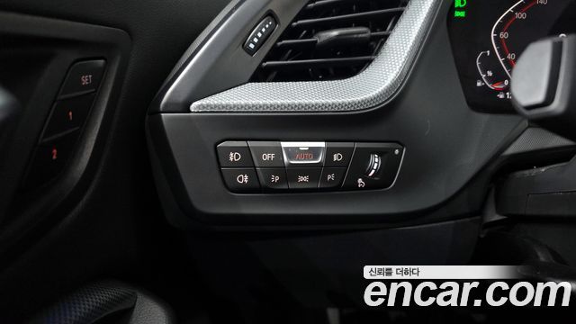 BMW 2-Series 2023 — photo 17