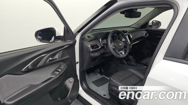 Chevrolet Korea Trailblazer 2022 — photo 10