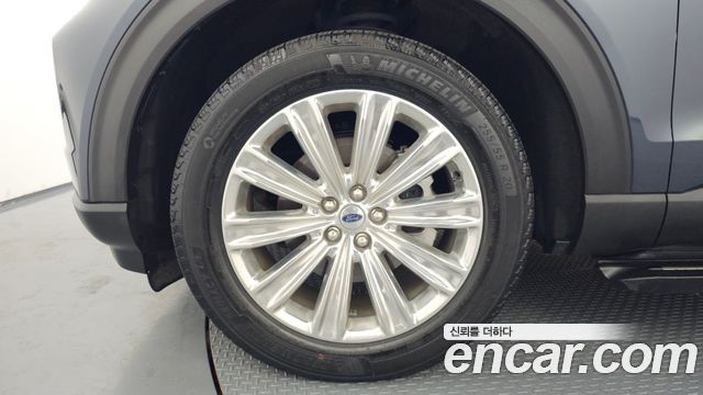 Ford Explorer 2022 — photo 5