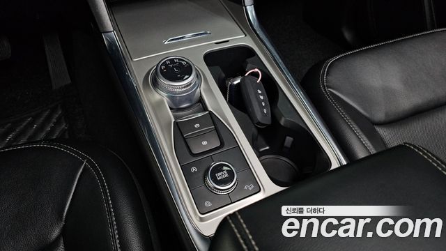 Ford Explorer 2022 — photo 9