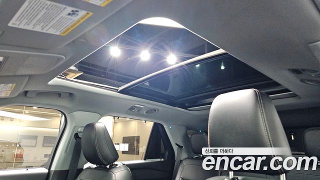 Ford Explorer 2022 — photo 19