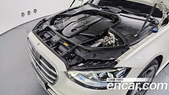 Mercedes-Benz S-Class 2022 — photo 6
