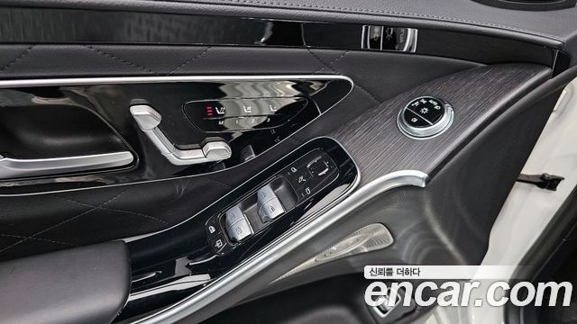 Mercedes-Benz S-Class 2022 — photo 17