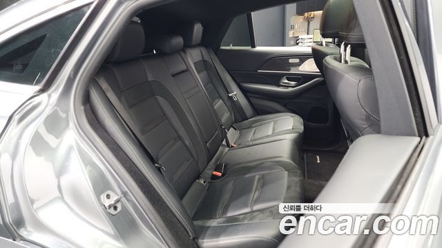 Mercedes-Benz GLE-Class 2021 — photo 12