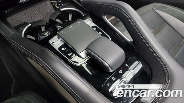 Mercedes-Benz GLE-Class 2021 — photo 17