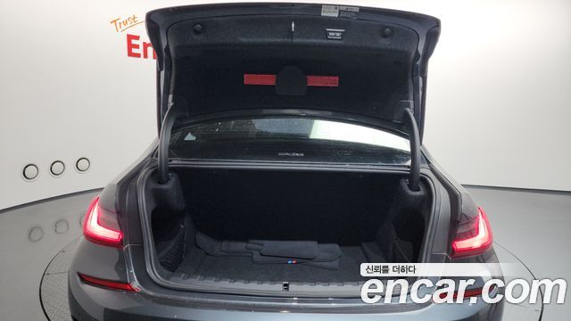 BMW 3-Series 2021 — photo 20