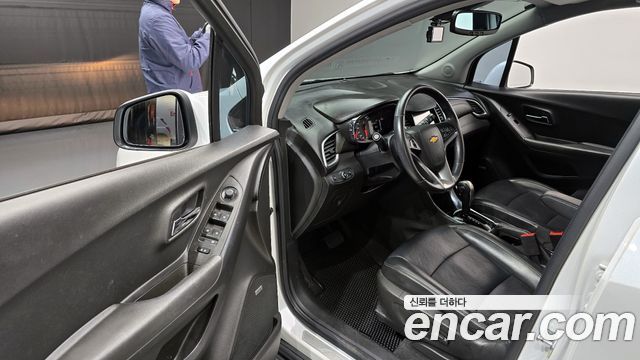 Chevrolet Korea Trax 2017 — photo 11
