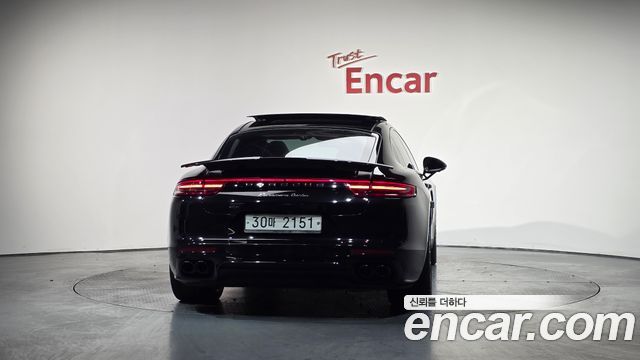 Porsche Panamera 2019 — photo 4