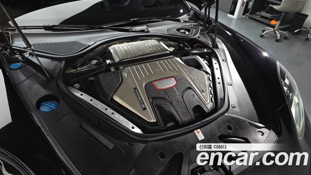 Porsche Panamera 2019 — photo 6