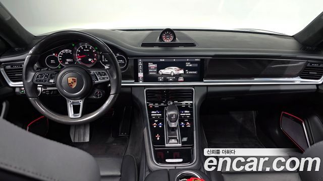 Porsche Panamera 2019 — photo 7