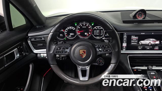 Porsche Panamera 2019 — photo 13