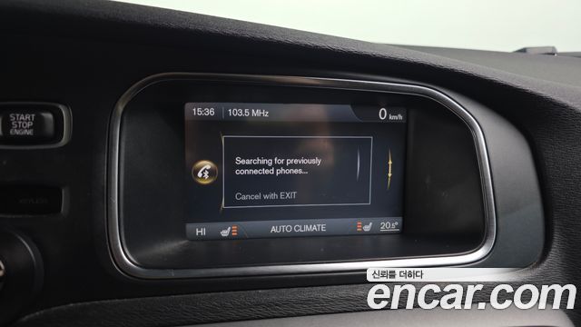 Volvo V40 2014 — photo 15