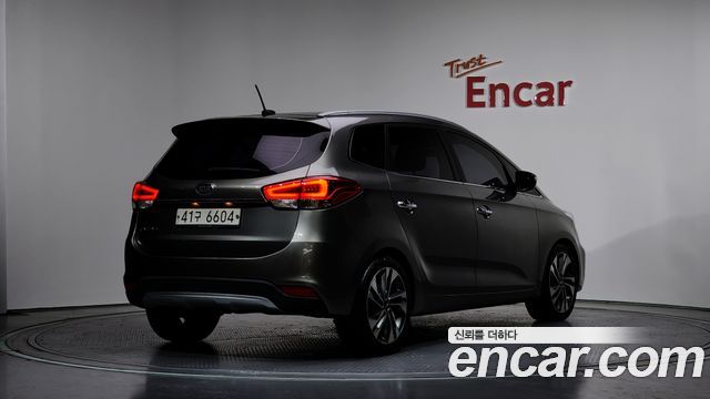 Kia Carens 2017 — photo 2