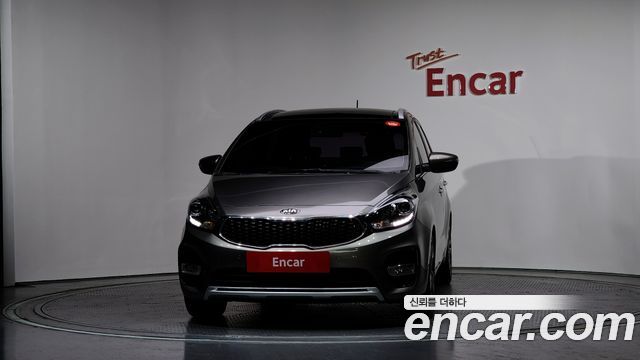 Kia Carens 2017 — photo 3
