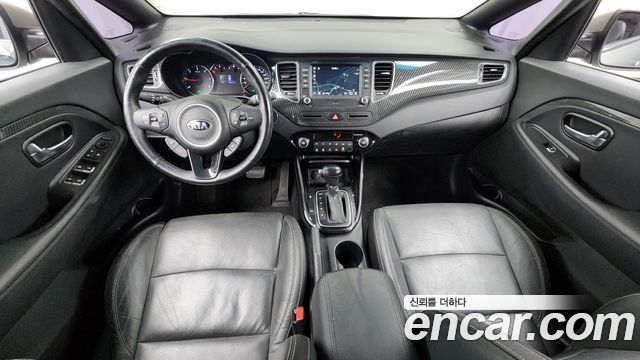 Kia Carens 2017 — photo 7