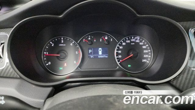 Kia Carens 2017 — photo 8