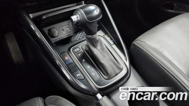 Kia Carens 2017 — photo 9